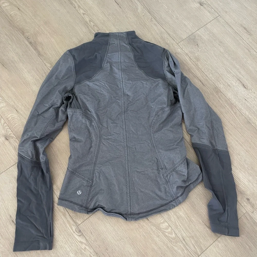 Lululemon Women’s Define Jacket Grey - Picture 5 of 6